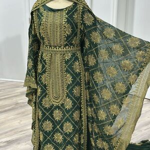 PETITE CULTURAL KHALEEJI/ AFRICAN EMBROIDERED GREEN DRESS